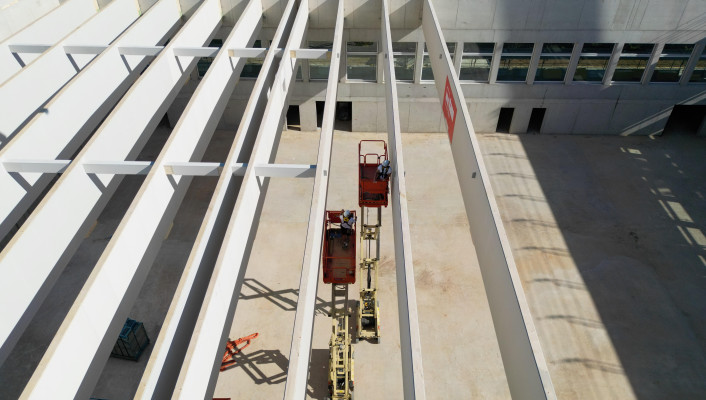 Dachtragwerk Holzbau_Schulhaus Surbaum Reinach