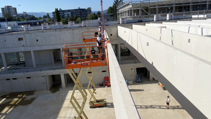 Dachtragwerk Holzbau_Schulhaus Surbaum Reinach